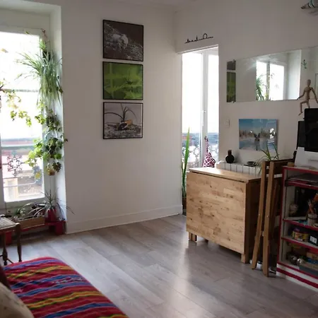 Hostnfly - Charming Apt Belleville Lägenhet